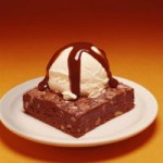 postre-helado-postre-helado-con-almendras